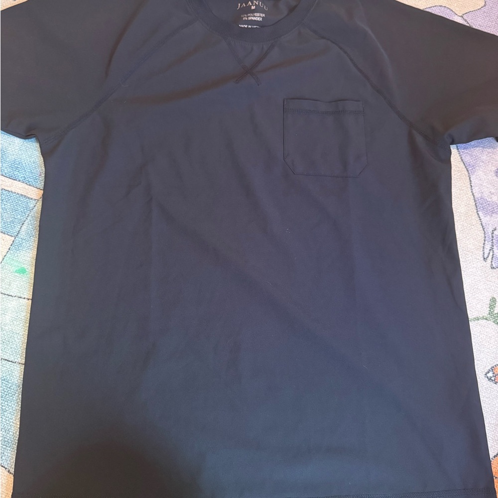 Scrub tee - Picture 4 of 5